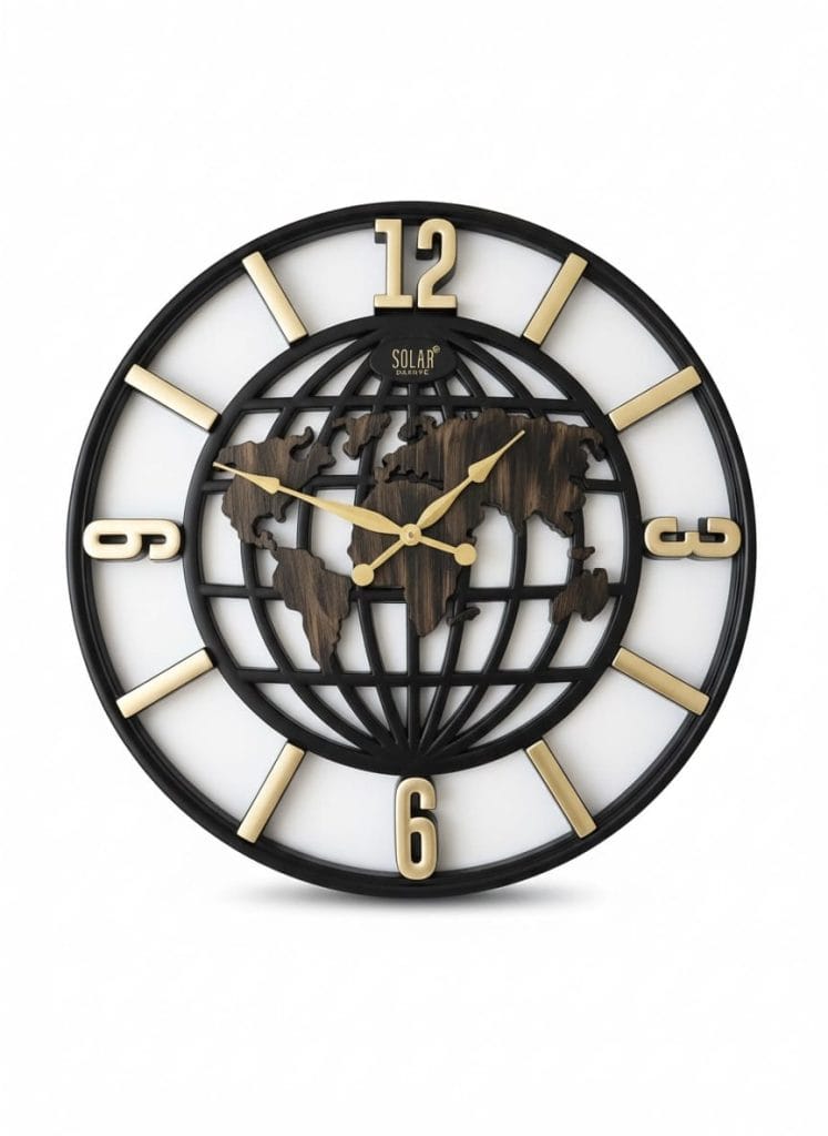 Modern World Map Metal Wall Clock – Black & Gold Decorative Timepiece