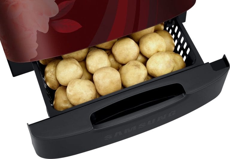 Refrigerator tray