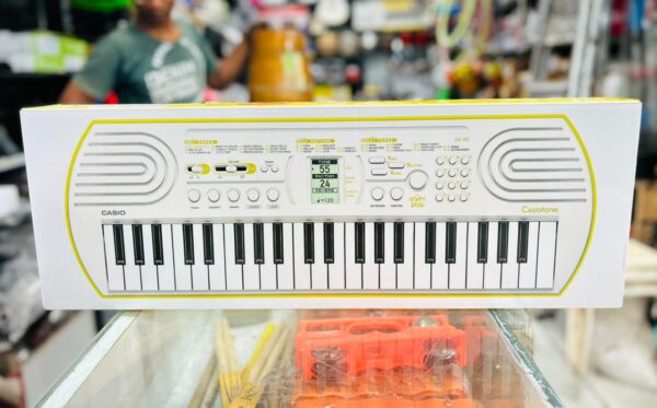 Casio SA-80 Casiotone 44-Key Portable Mini Keyboard