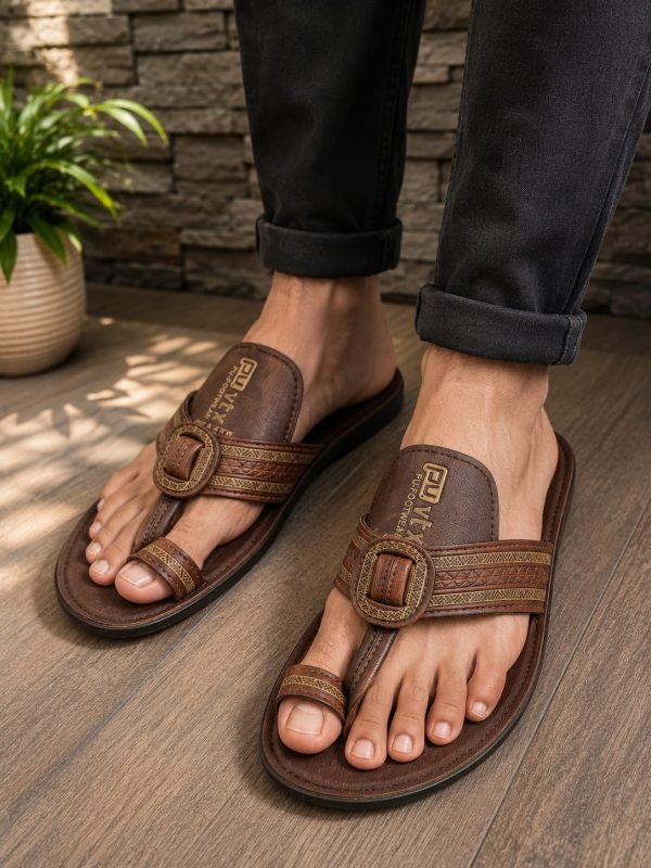 Men Ethnic Toe-Ring Casual Slippers .