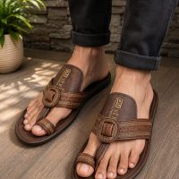 Men Ethnic Toe-Ring Casual Slippers .