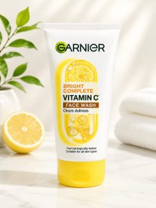 Garnier Bright Complete Vitamin C Face Wash NARP459