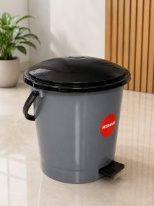 Modware Plastic Pedal Dustbin with Lid NARP641